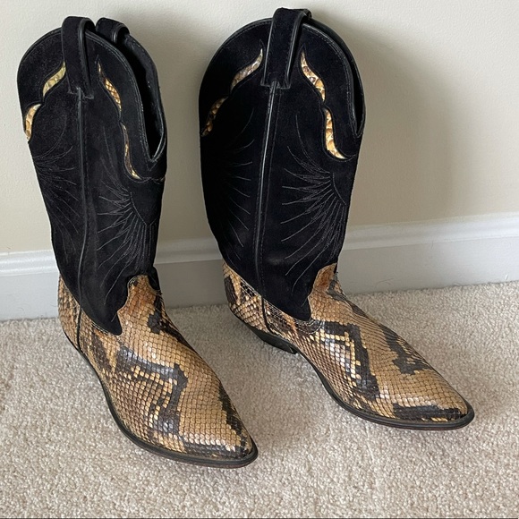 SOLD  😃 CODE WEST Women’s Snake Skin & Suede Cowboy Boots - Picture 2 of 14